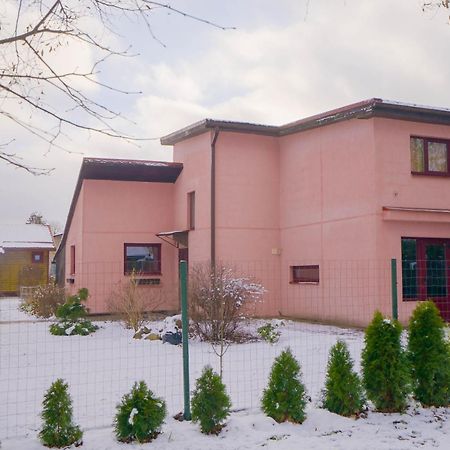 Getaway House Near Arboretum Botanical Garden Ogre Exterior photo